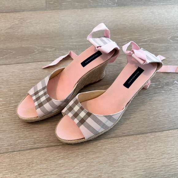Burberry Espadrilles platform wedges size 8.5W. Pink with plaid, lightly worn. - Picture 8 of 9